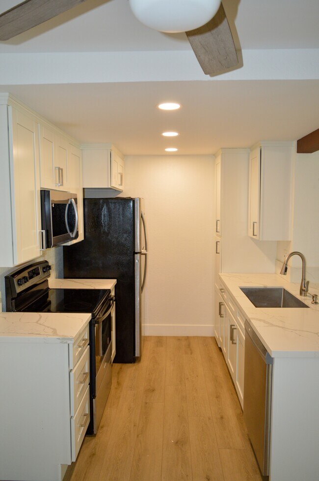 Photo - 3535 Banbury Dr