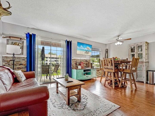 Photo - Adorable 1BR - Ground Entry Available FULLY FURNISHED Unit 3