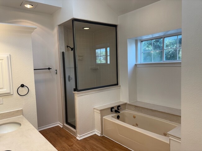 Baño principal - 7 Country Club Pl