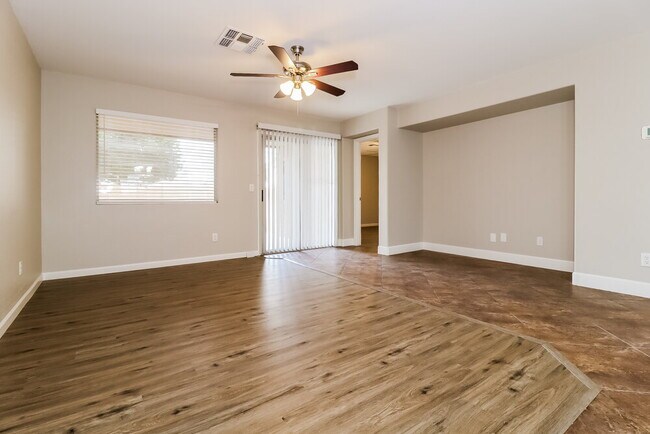 Photo - 15040 W Kings Dr