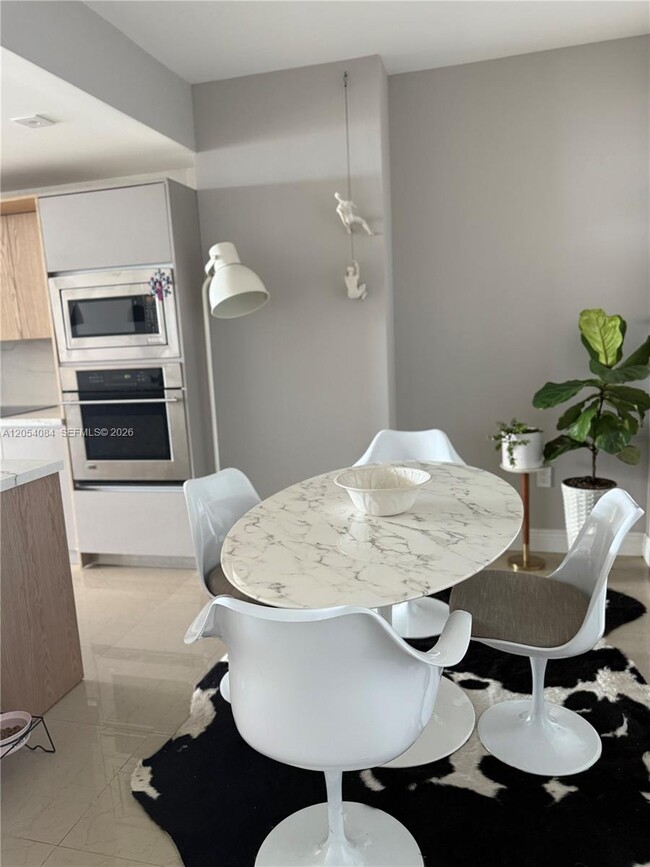 Photo - 460 NE 28th St Unit 803