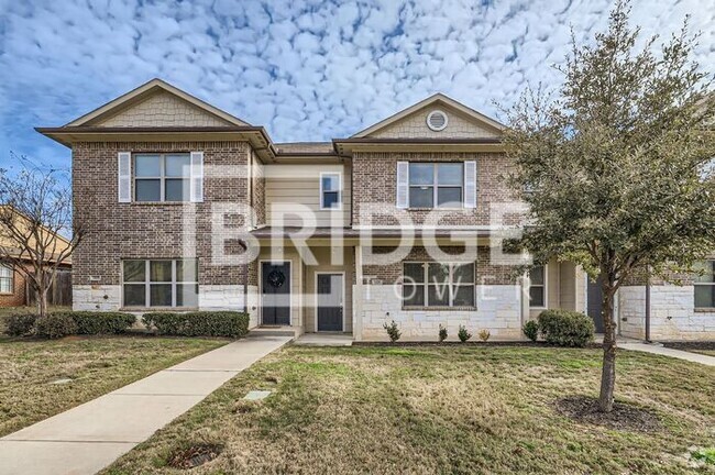 Building Photo - 1429 Lake Crest Lane, Lewisville, TX 75057 Rental