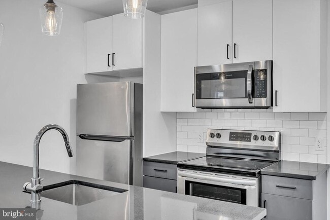 Photo - 330 Cecil B. Moore Ave Unit 404