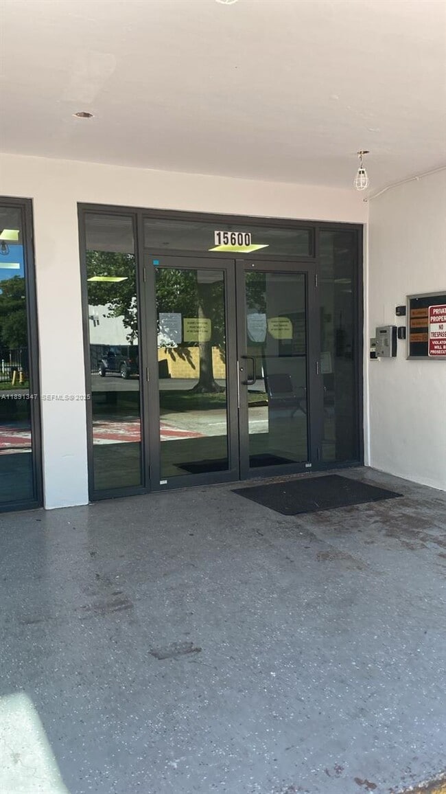 Building Photo - 15600 NW 7th Ave Unit 215