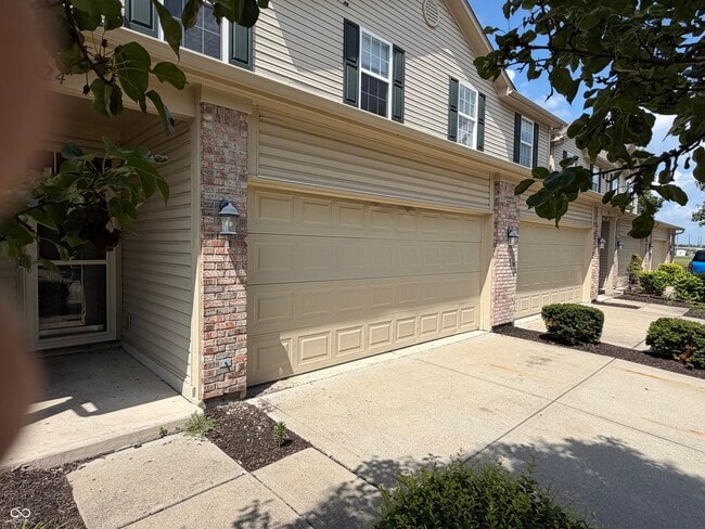 Photo - 2424 Boyer Ln