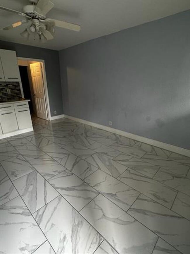 Photo - 3251 SW 44th Ave Unit 201
