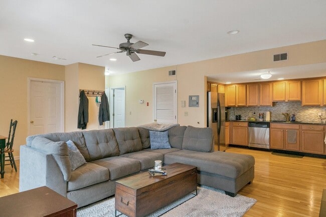 Photo - 75 Jefferson St Unit 5
