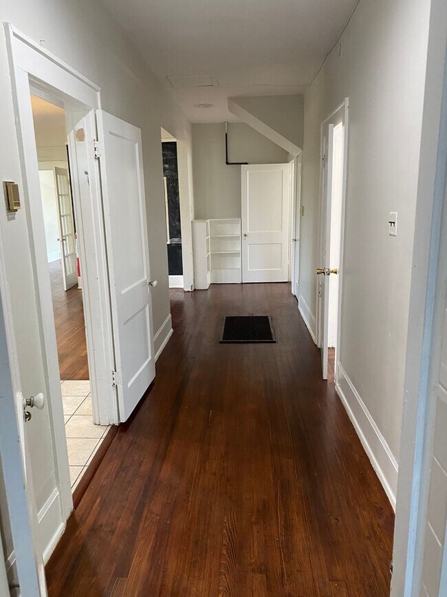 Photo - 827 Harris Ave