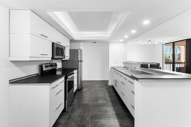 Building Photo - 750 Egret Cir Unit 6203