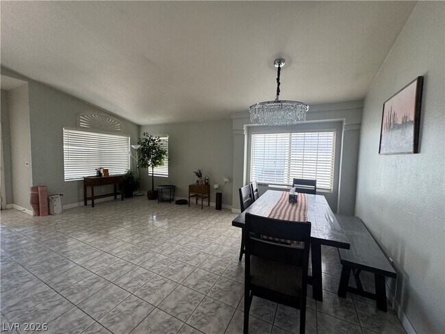 Photo - 4484 Willowhill Ct