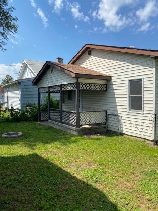 420 Church St Rental For Rent in East Alton, IL