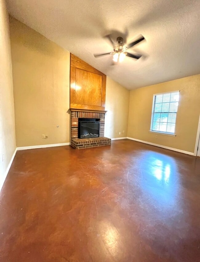 Photo - 3bed 2bath 2car now available