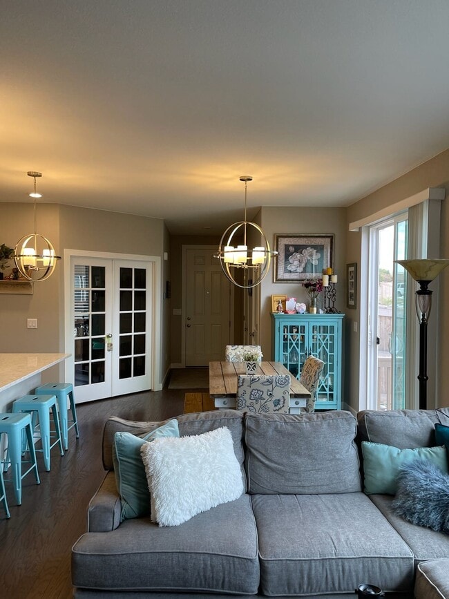 23121 E Jamison Dr
