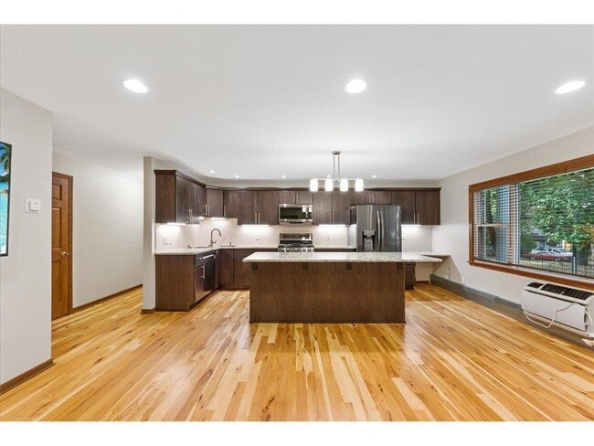 Photo - 401 Ridgewood Ave Unidad 104