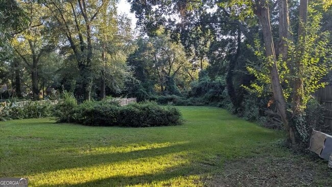 Photo - 774 Boulevard