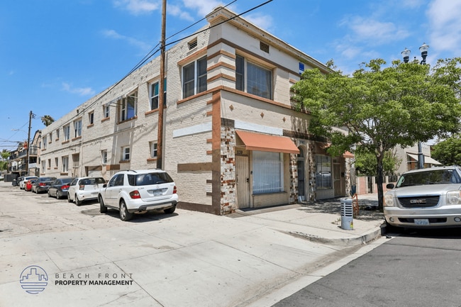 Photo - 1141 Pine Ave