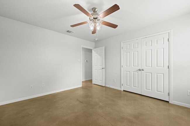 1809 Indian Trail Dr