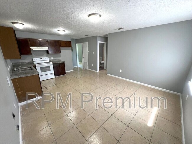 Photo - 5149 Baker Blvd Unit D