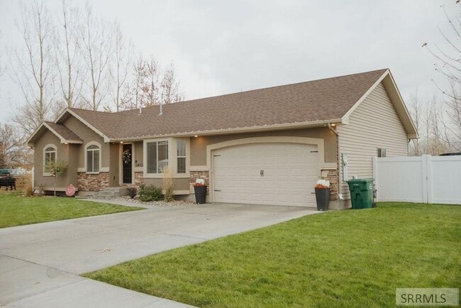 Photo - Stunning 6 Bed/3 Bath Home for Rent in Idaho Falls