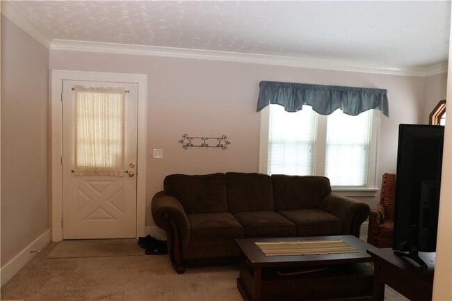 Photo - 195 Brookridge Dr