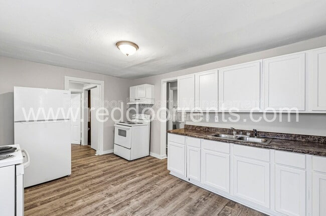 Photo - 4320 E 30th St