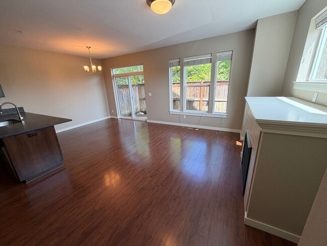 Photo - Beautifully Updated 3-Bed, 2.5-Bath Home in Prime Wilsonville Location! - Water/Sewer/Trash Included Unit 6