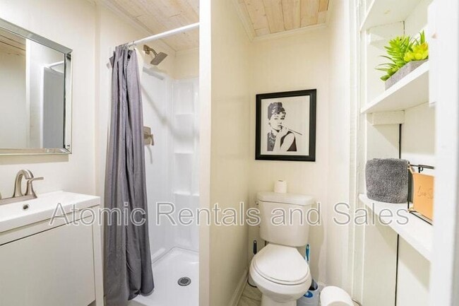 Photo - 714 E Jefferson St