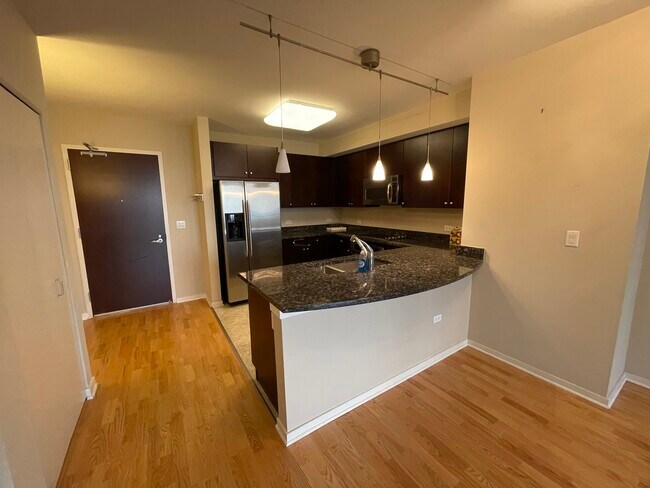 Photo - 807 Davis St Unit 1410