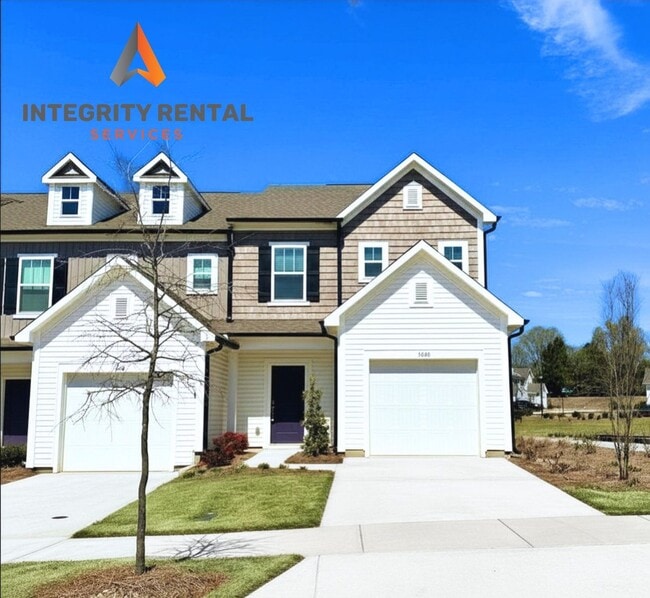 Building Photo - BEAUTIFUL 3 Bedroom Townhome minutes from I-85 -Concord Lakes AVAILABLE NOW