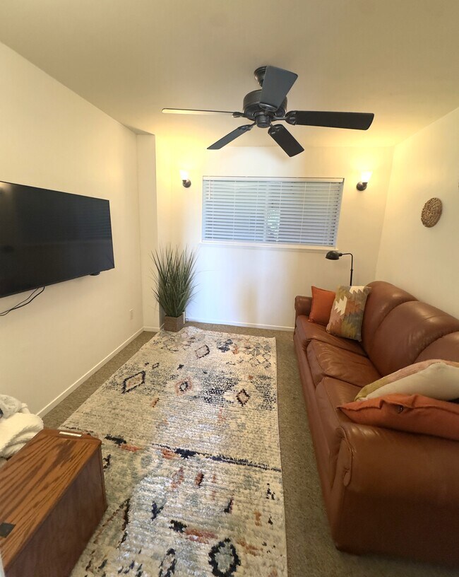 Living Room - 800 Lincoln Ave