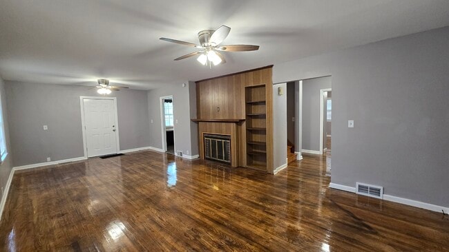 Photo - 3509 Clairmont St