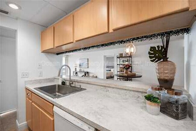 Photo - 5700 Mariner St Unidad 505