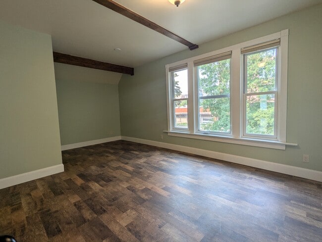 Photo - 316 N Tracy Ave