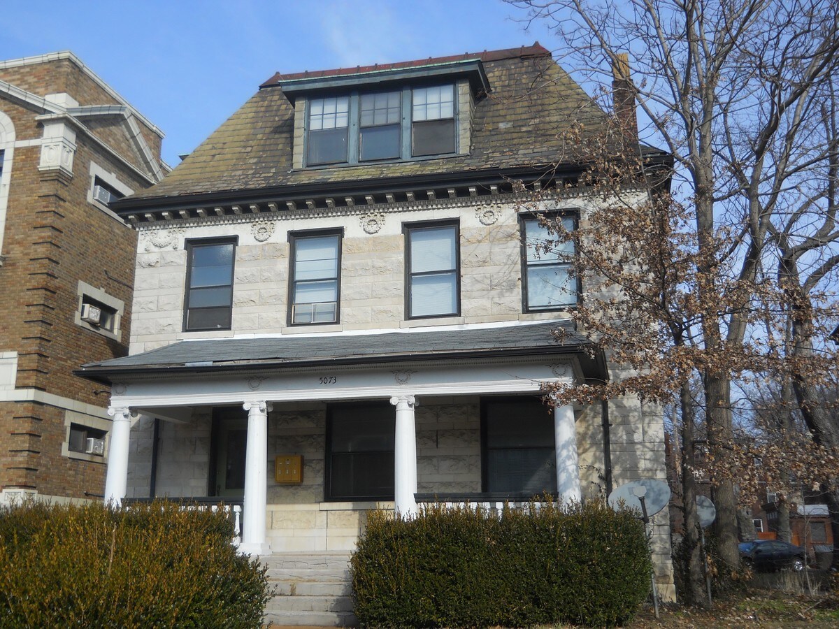 Photo - 5073-5096 Waterman Blvd