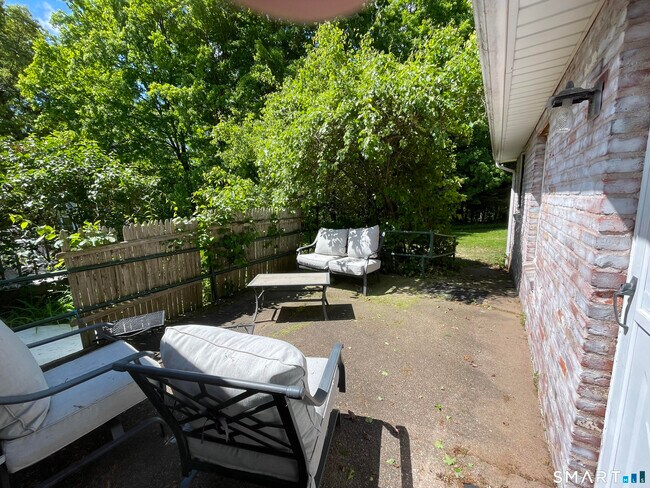 79 Owens Ln