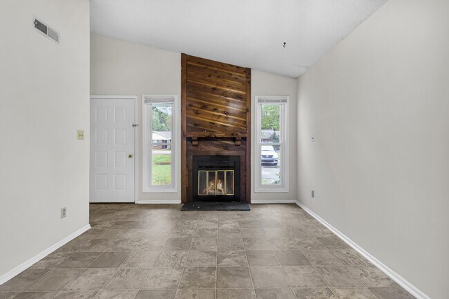 Photo - 1629 RaceTrack Rd