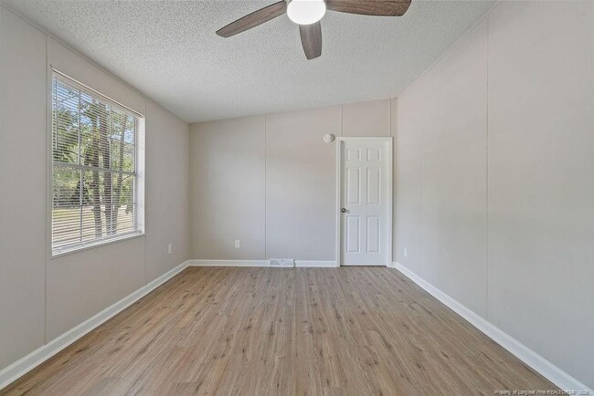 Photo - 234 Twin Creek Dr