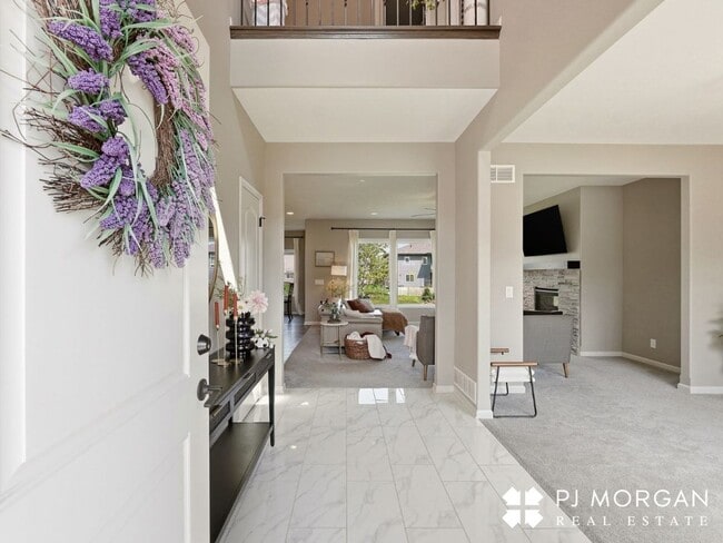 Photo - 4 Bedroom Elkhorn Rental Home with Modern Kitchen and Ample Storage