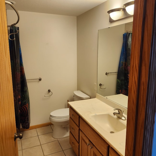 Photo - 524 Emerson Ave N