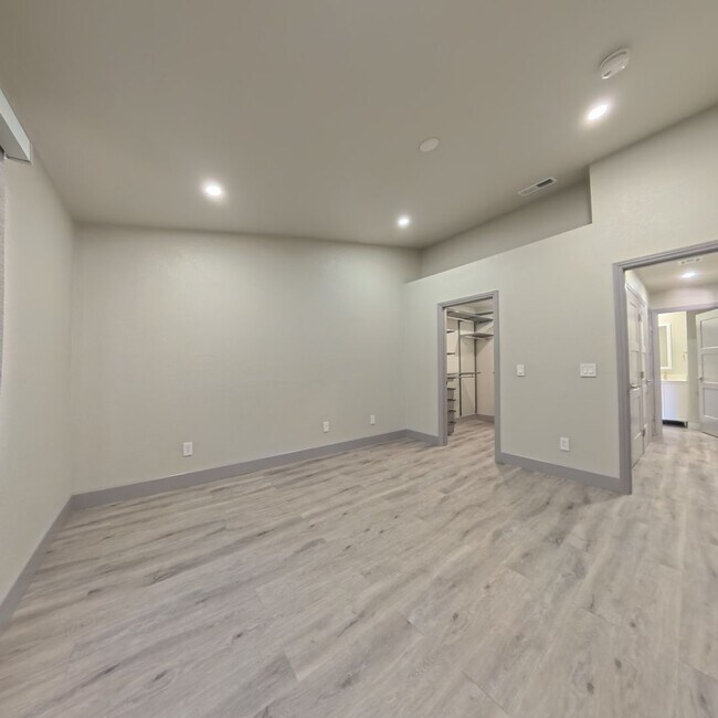 Photo - Stylish 1 Bed Condo in Gated Opulence – 15 Min to the Strip!