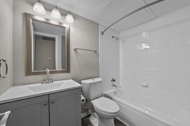 IMG_0082 - The Landing at McCallum