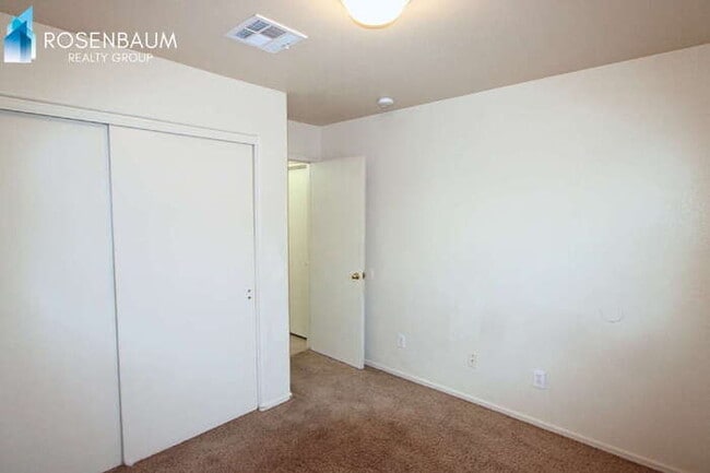 Photo - 8281 W Sandy Ln Unidad 2