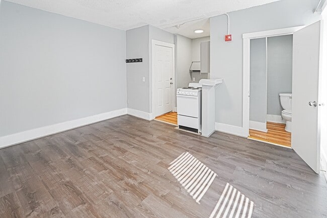 Photo - 24 Charlton St Unidad 1