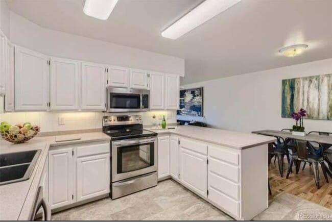 Photo - 3378 W Saratoga Ave
