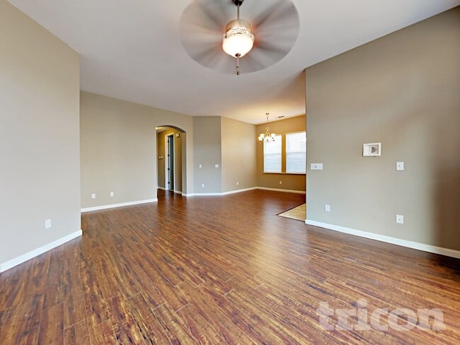 Photo - 5518 Savage Ave