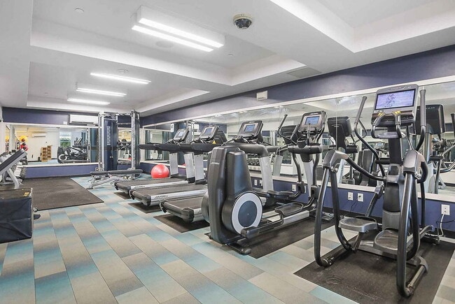 Photo - 777 Hamilton