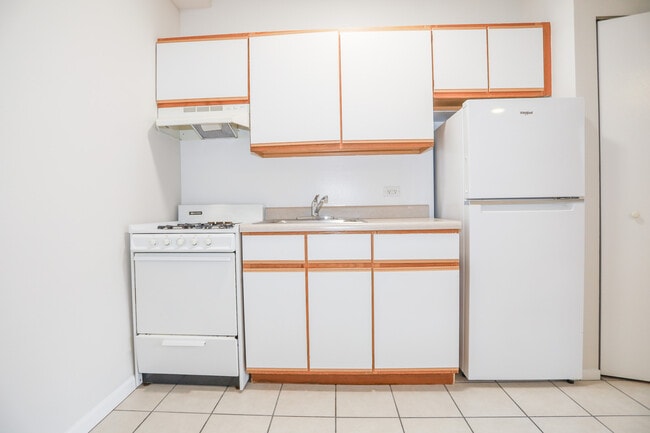 Photo - 6106 N Kenmore Ave Unidad #309