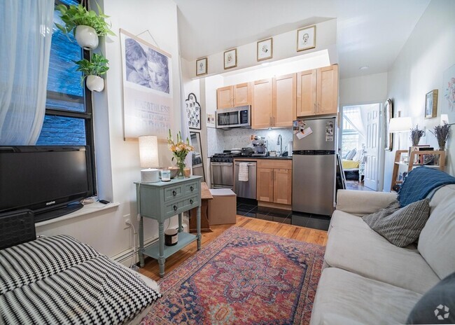Building Photo - 200 E 7th St Unit 3-A Rental