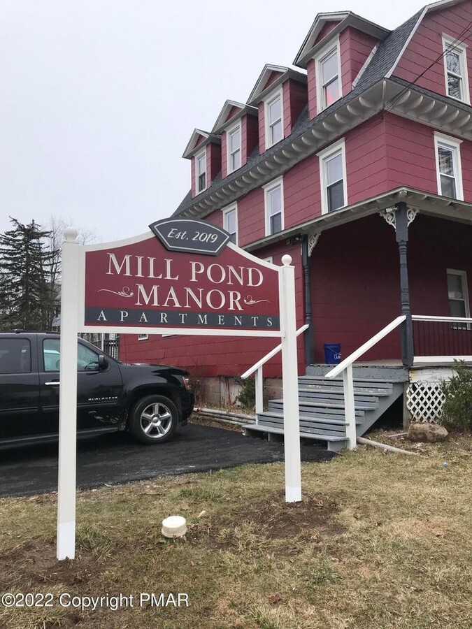 Millpond Manor - Millpond Manor Condo Unit A1