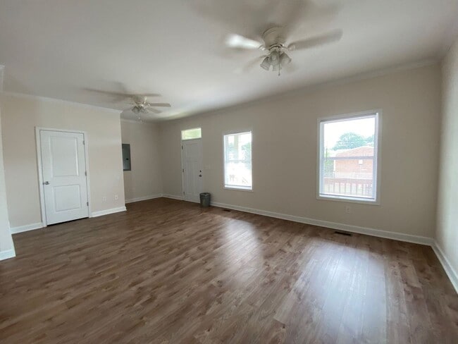 Photo - PRE-LEASING FOR AUGUST 2026!